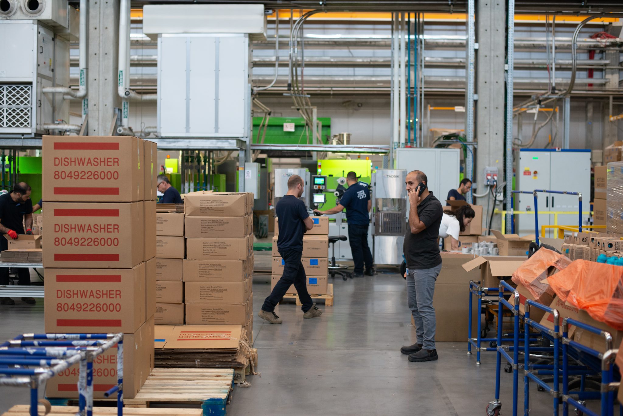 Do I Need Years of Experience to Work in Manufacturing? Learn Here